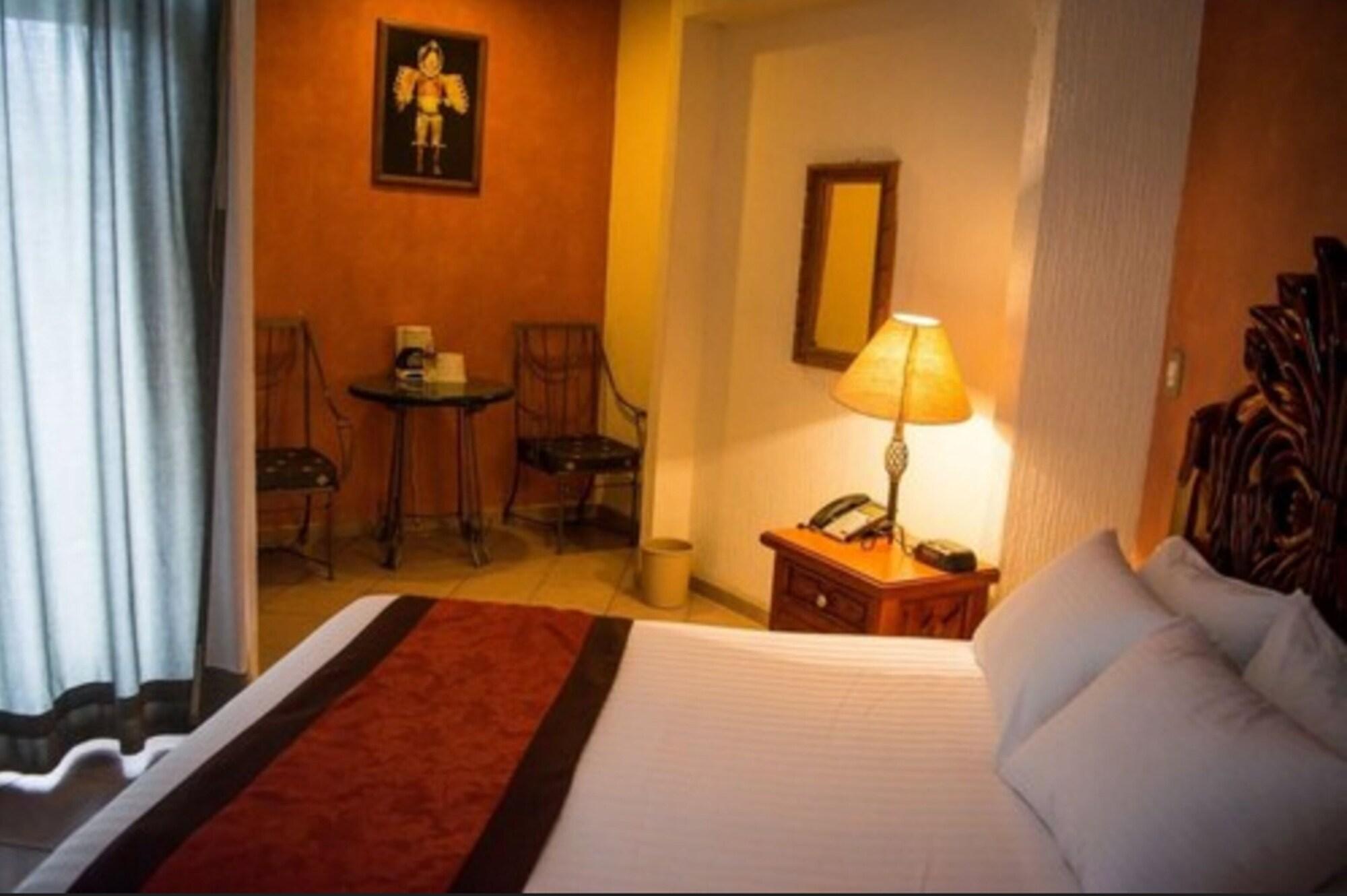 Hotel Real Azteca Boulevard León Exteriör bild