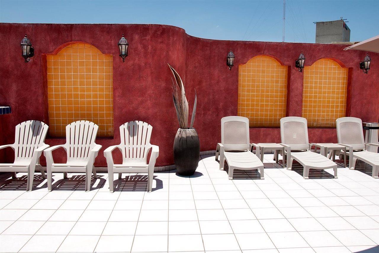 Hotel Real Azteca Boulevard León Exteriör bild
