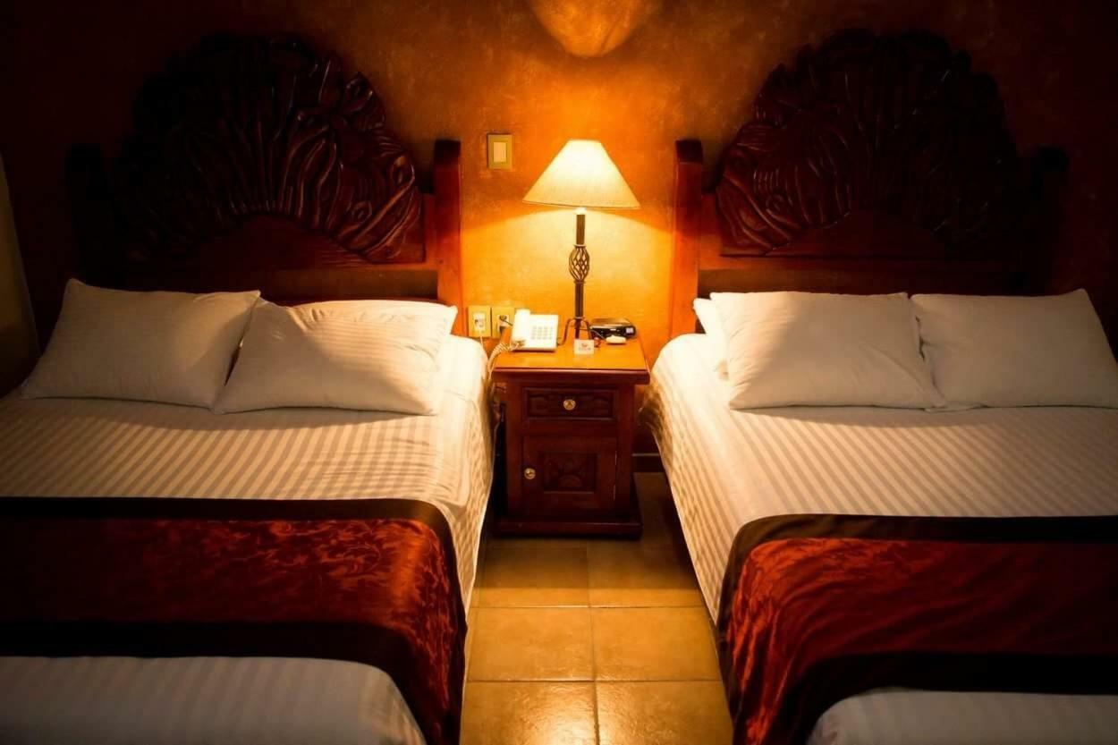 Hotel Real Azteca Boulevard León Exteriör bild